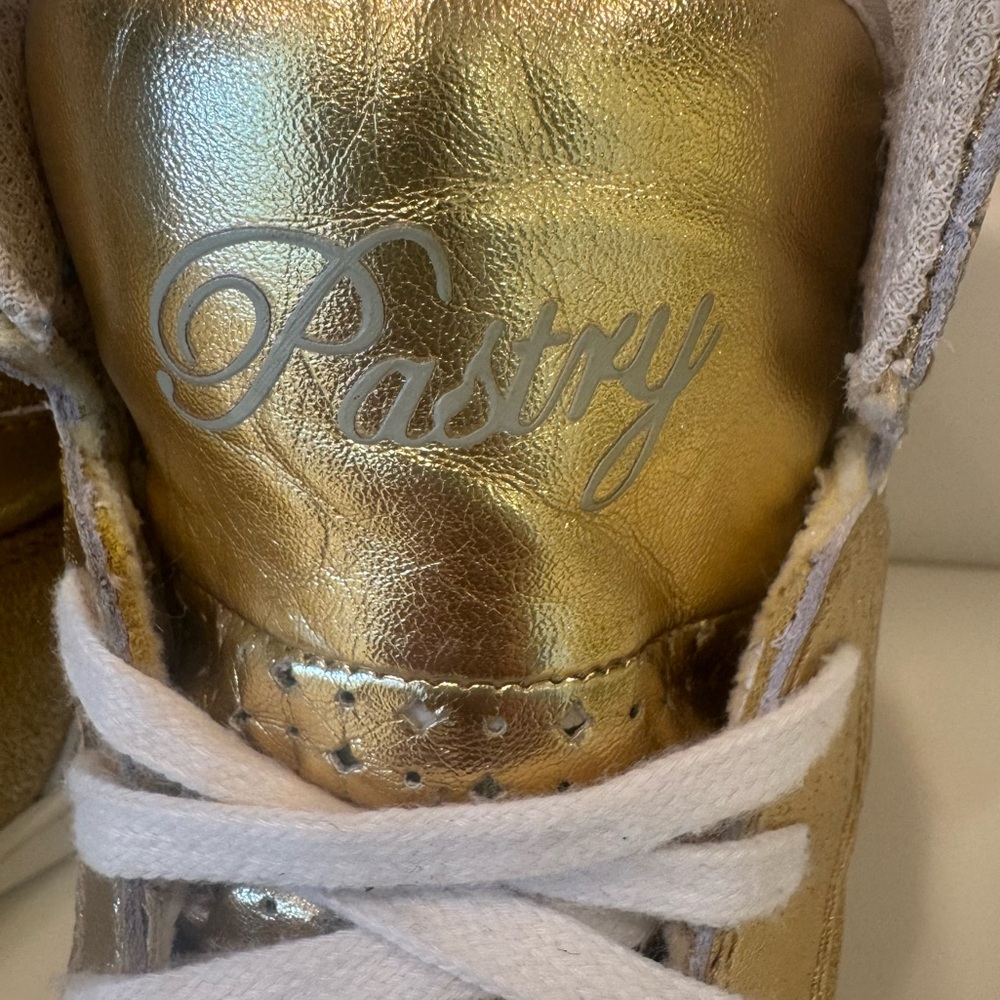 Pastry Glam Pie Gold Glitter High-Top Sneaker And Dance Shoe - Picture 13 of 16
